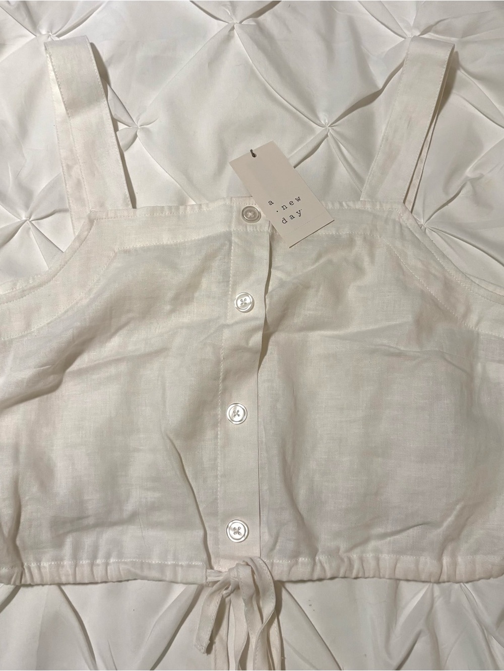 A New Day Linen Blend Cropped Button Top, Size Medium and NWT